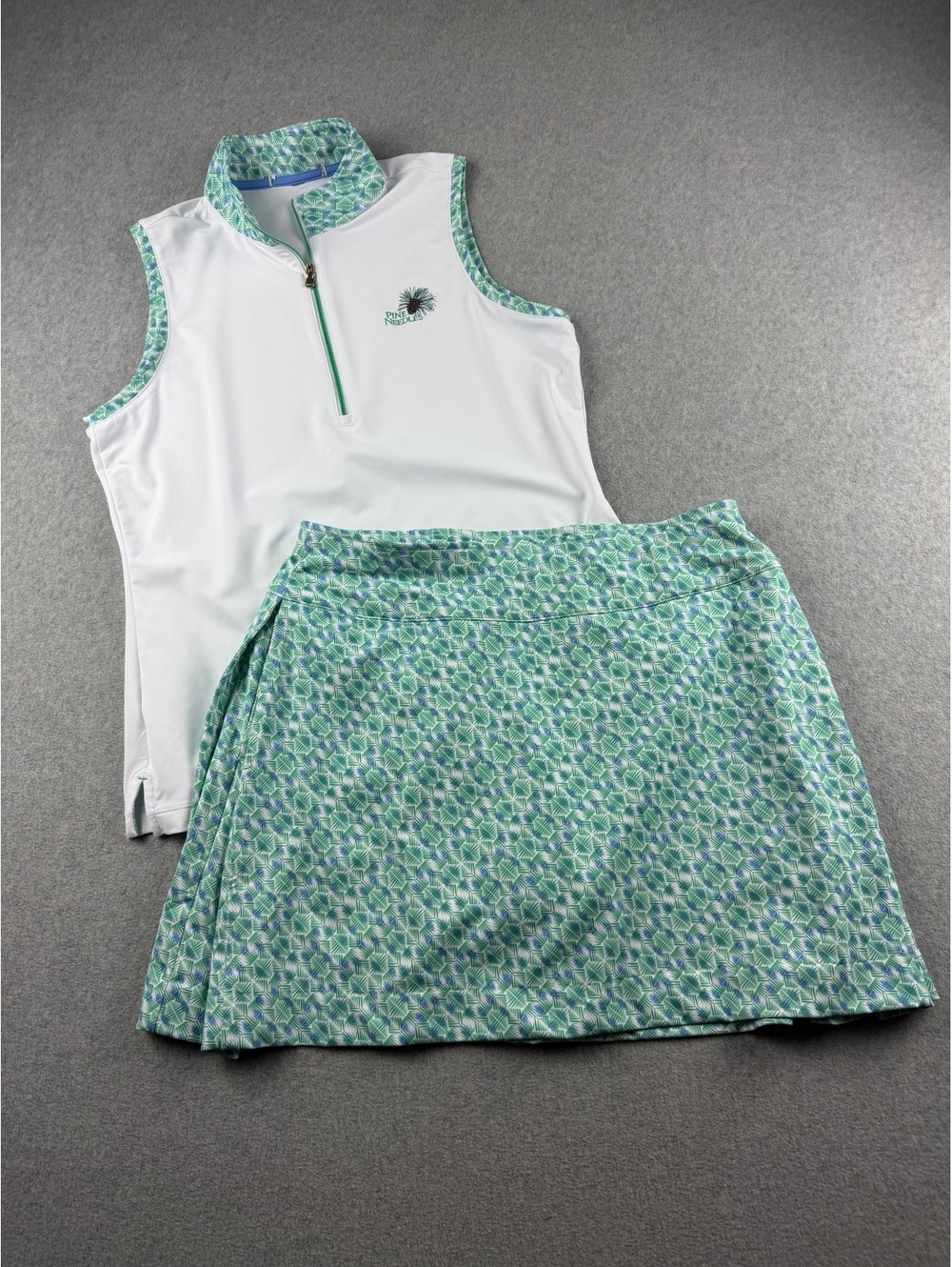 Fairway & Green Golf Skort M Pine Needles Sleeveless Top Matching Set Green